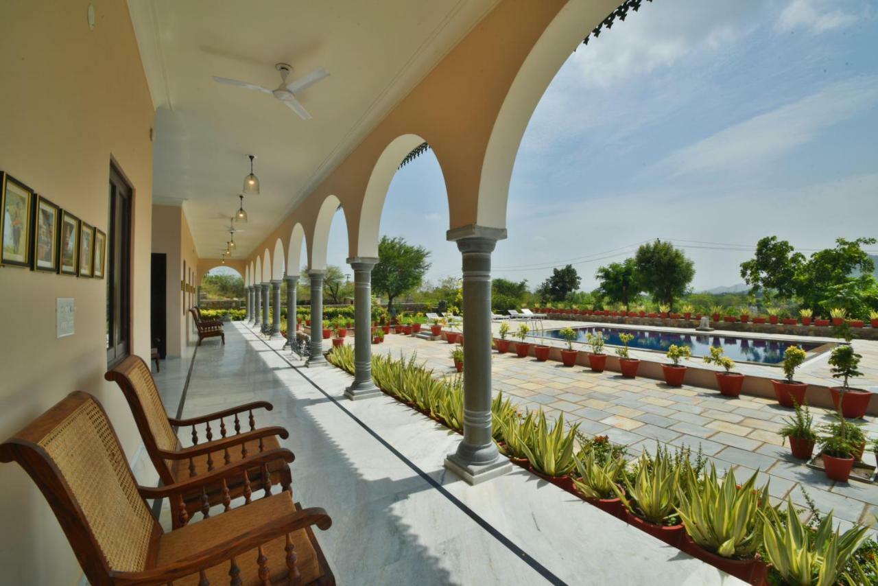 Premkunj Hotel Udaipur Buitenkant foto