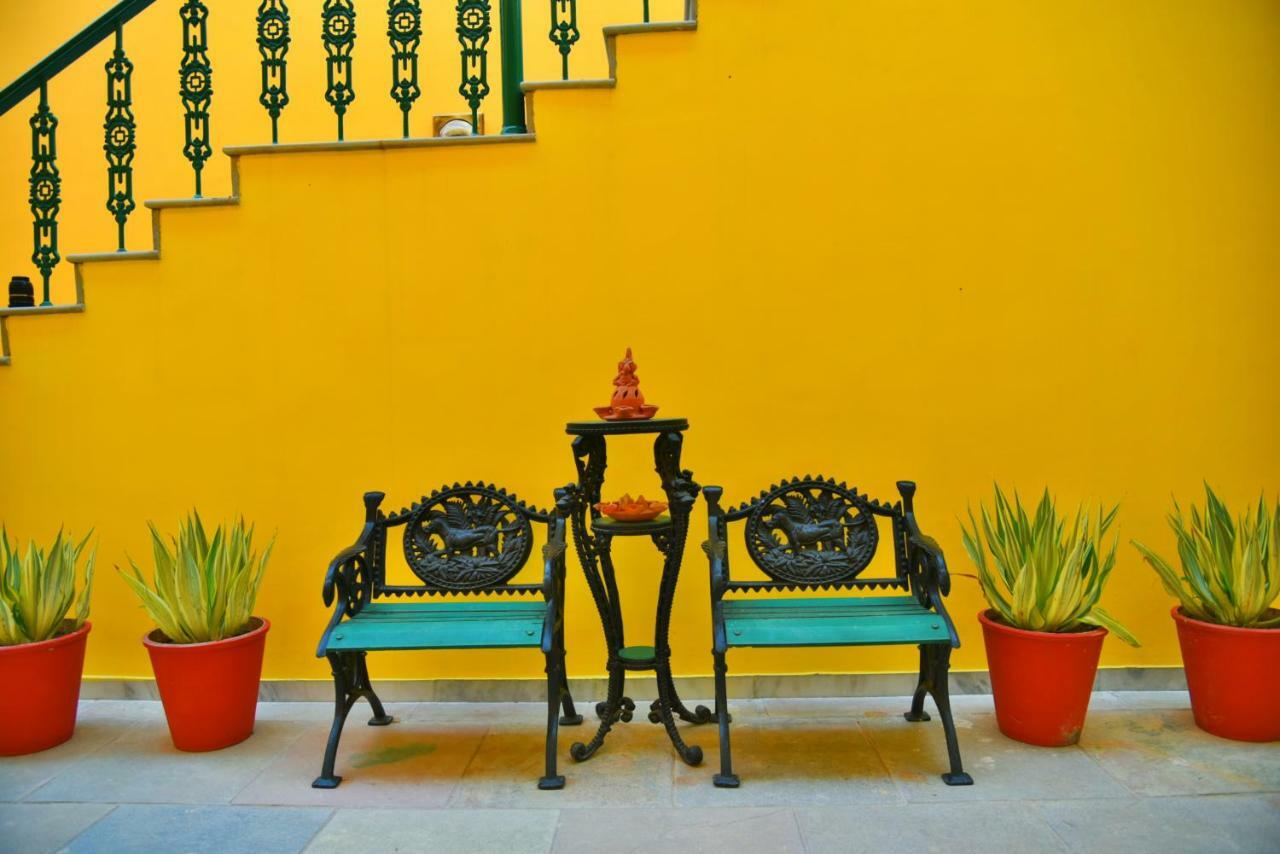 Premkunj Hotel Udaipur Buitenkant foto